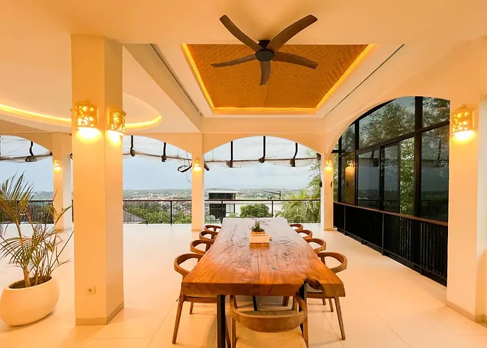 Casa Vina Ocean View By Lensa Hospitality *